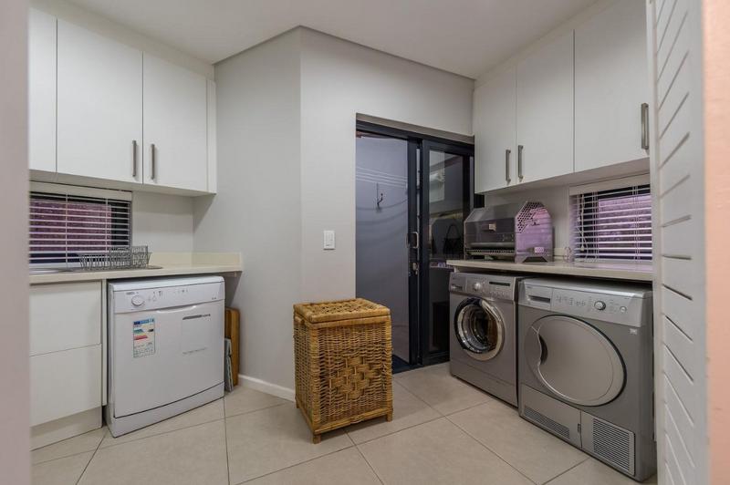 3 Bedroom Property for Sale in Linkside Western Cape